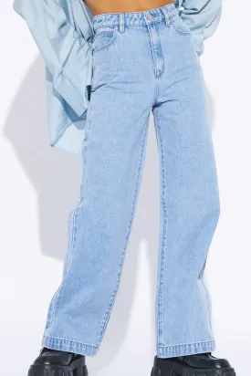 A 94 High & Wide Petite Jean Walk Away