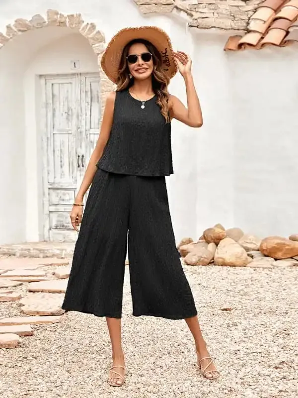 New Ladies Solid Color Casual Loose Sleeveless Ladies Jumpsuit